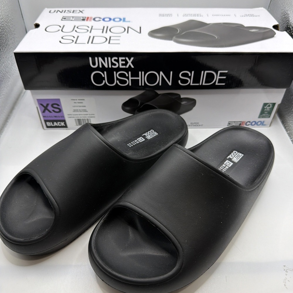 32 Degrees Cool Unisex Cushion Slide Size XS (Men's 2.5-3.5)/(Women's 4.5-5.5)